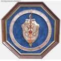 Настенные часы с эмблемой ФСБ России